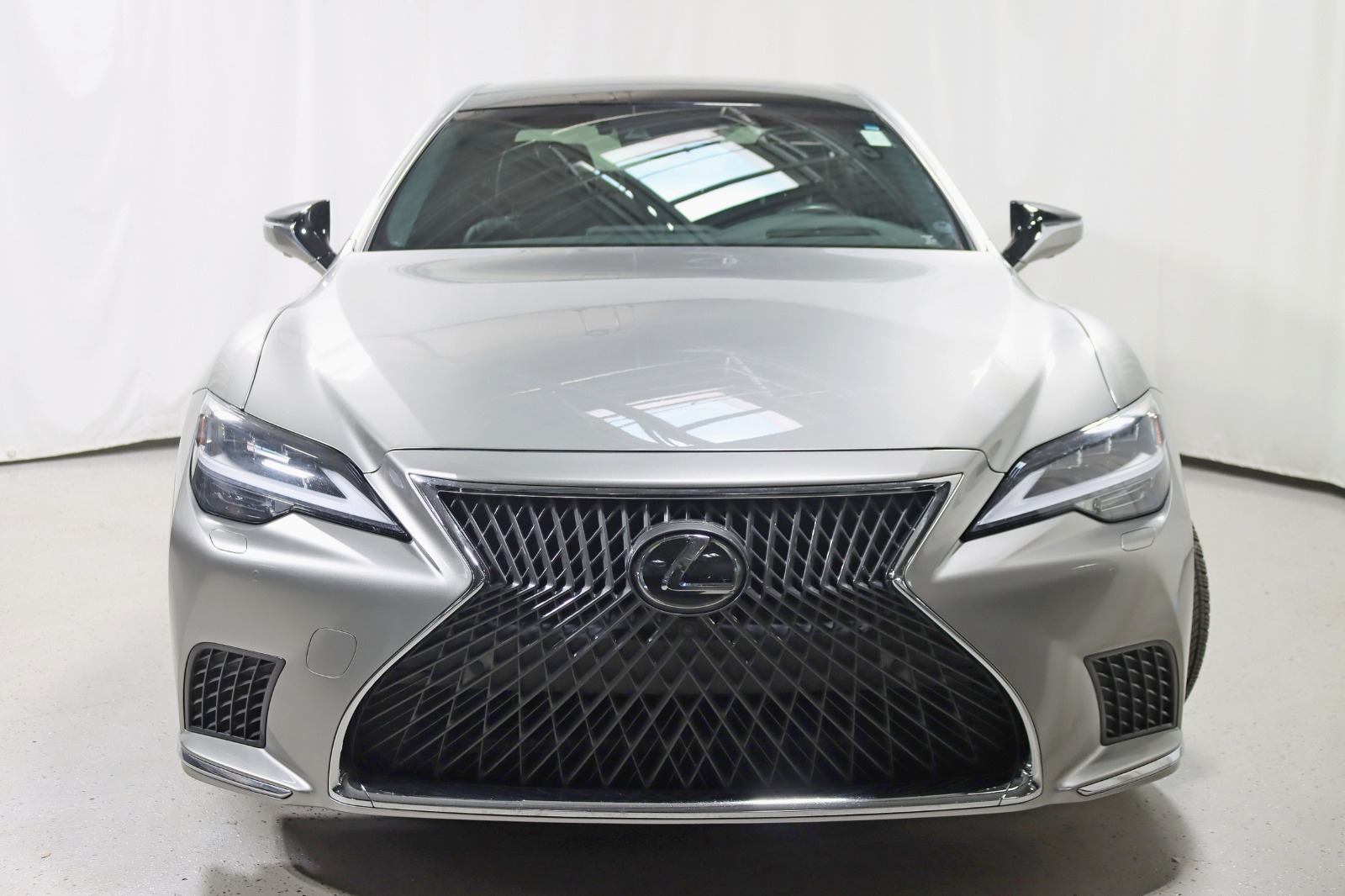 2021 LEXUS LS - Image 8