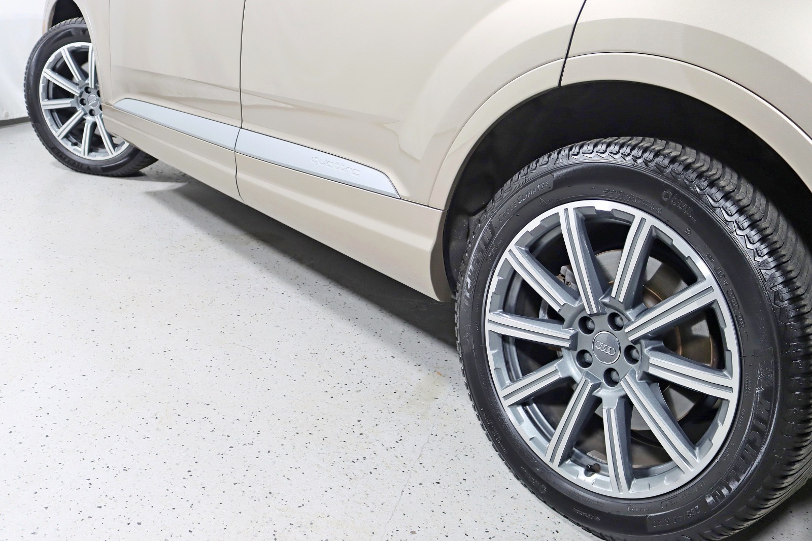 2018 AUDI Q7 - Image 13