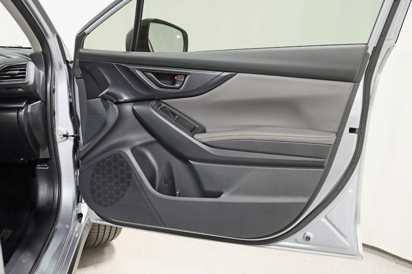 2021 SUBARU CROSSTREK - Image 32