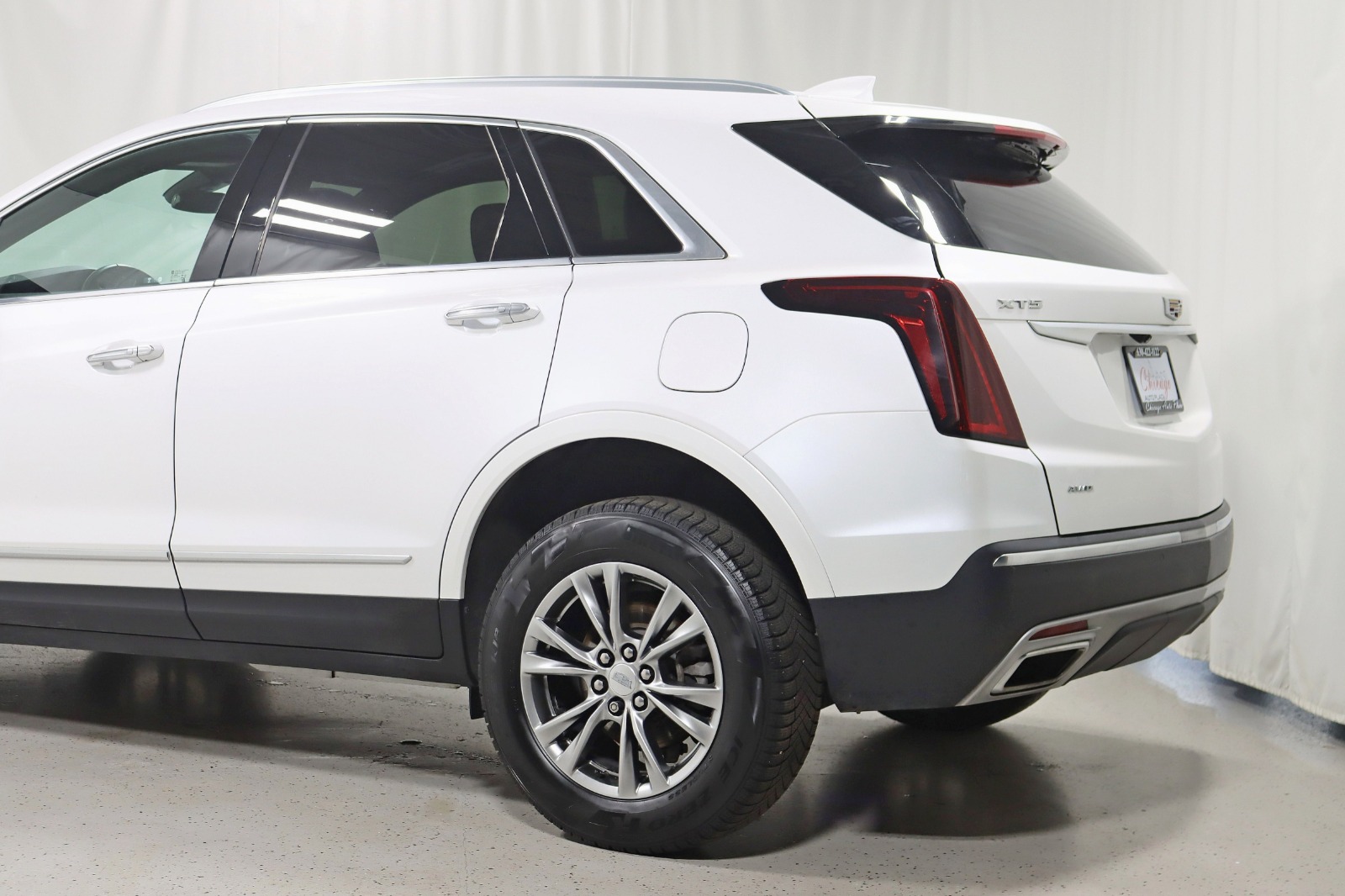 2021 CADILLAC XT5 - Image 11