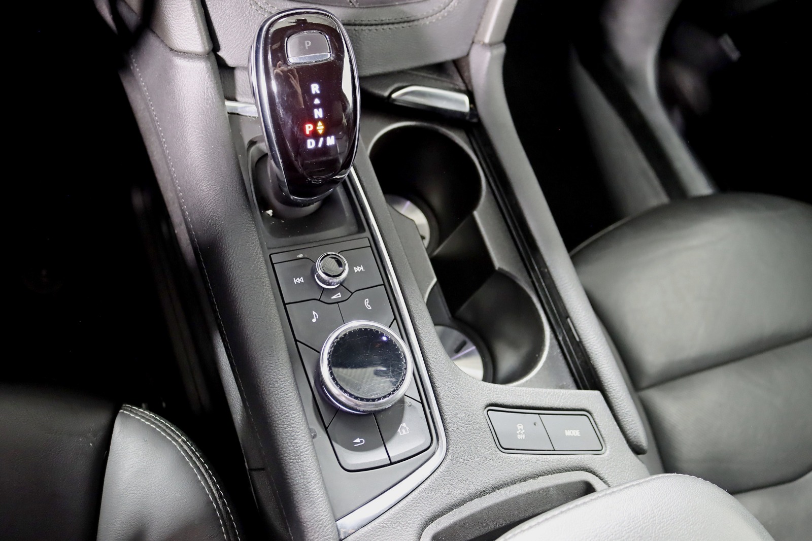 2021 CADILLAC XT5 - Image 24