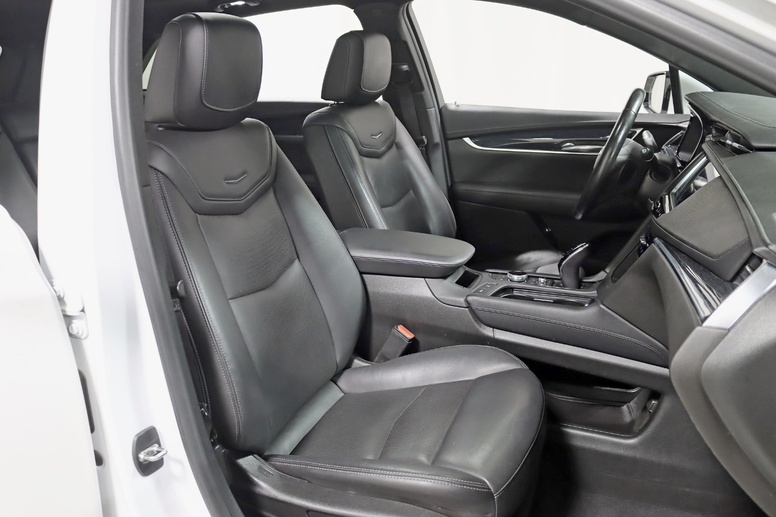 2021 CADILLAC XT5 - Image 26