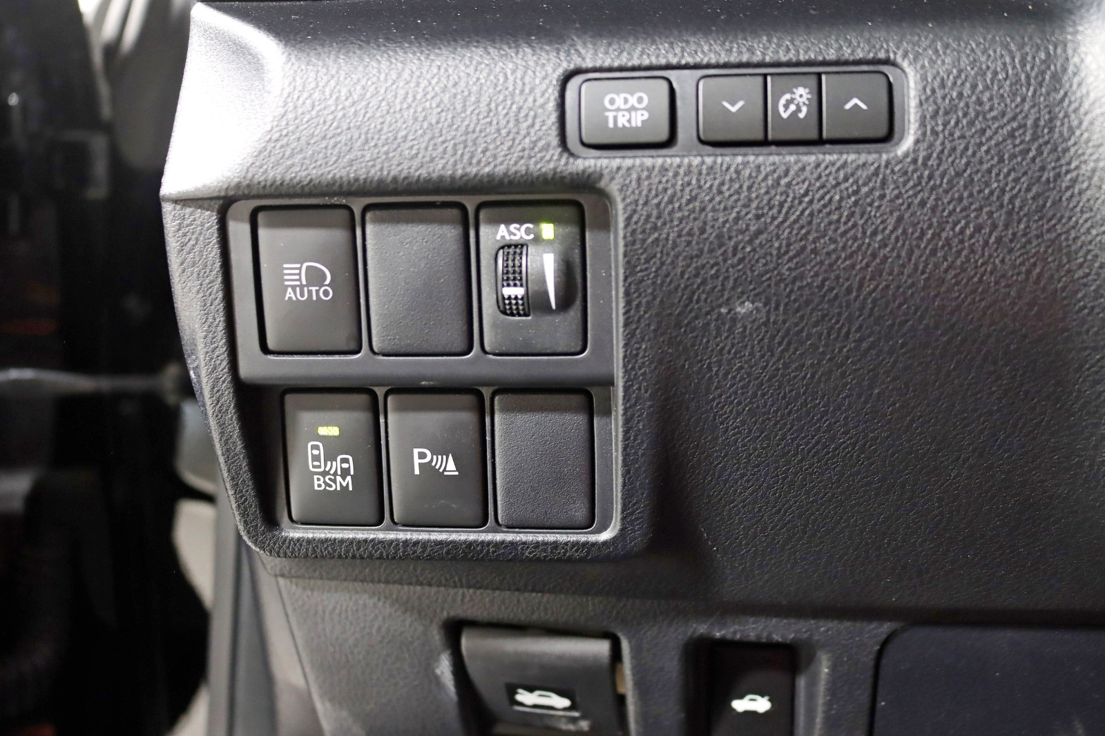 2022 LEXUS RC - Image 18