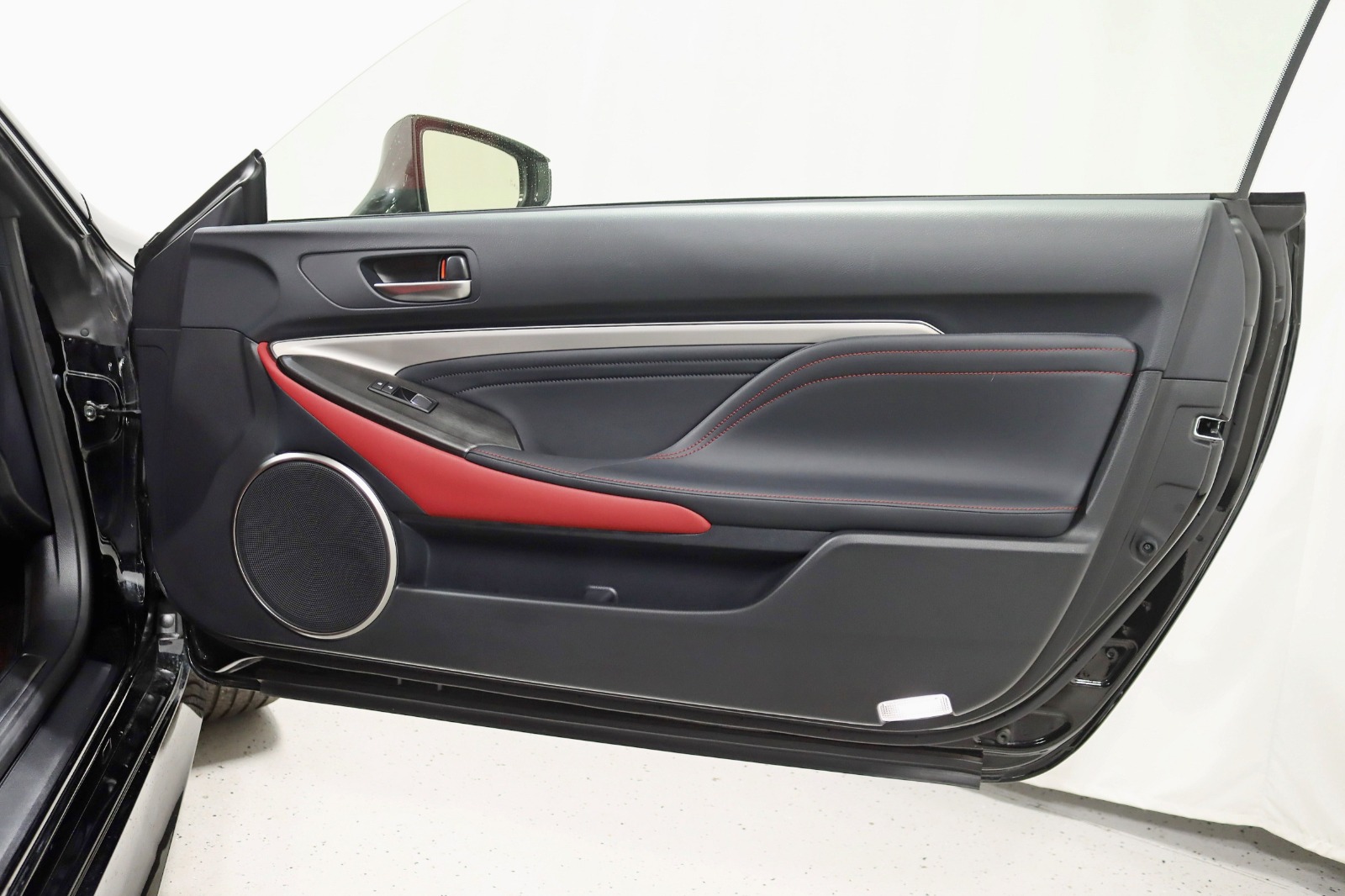 2022 LEXUS RC - Image 34