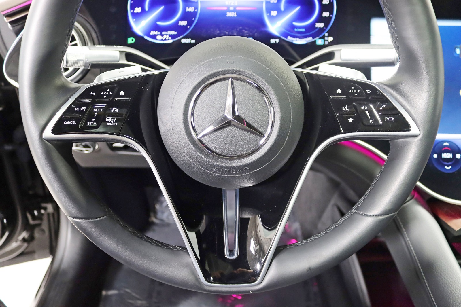 2023 MERCEDES-BENZ EQS-CLASS SEDAN - Image 18