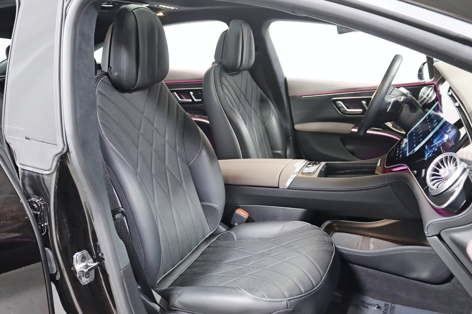 2023 MERCEDES-BENZ EQS-CLASS SEDAN - Image 36