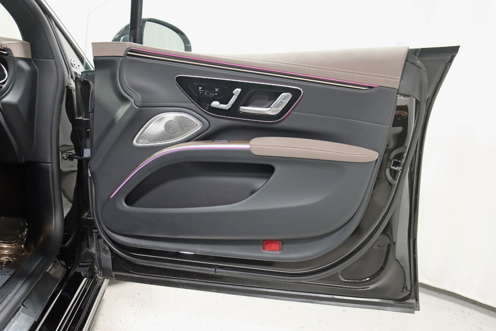 2023 MERCEDES-BENZ EQS-CLASS SEDAN - Image 43