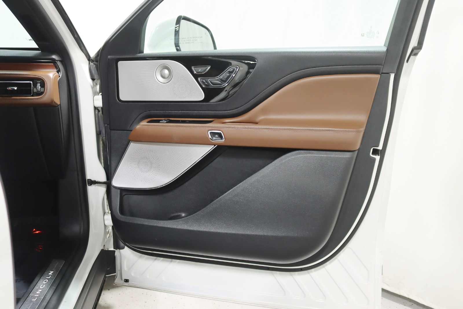 2021 LINCOLN AVIATOR - Image 36