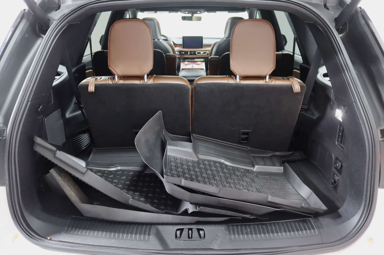 2021 LINCOLN AVIATOR - Image 40