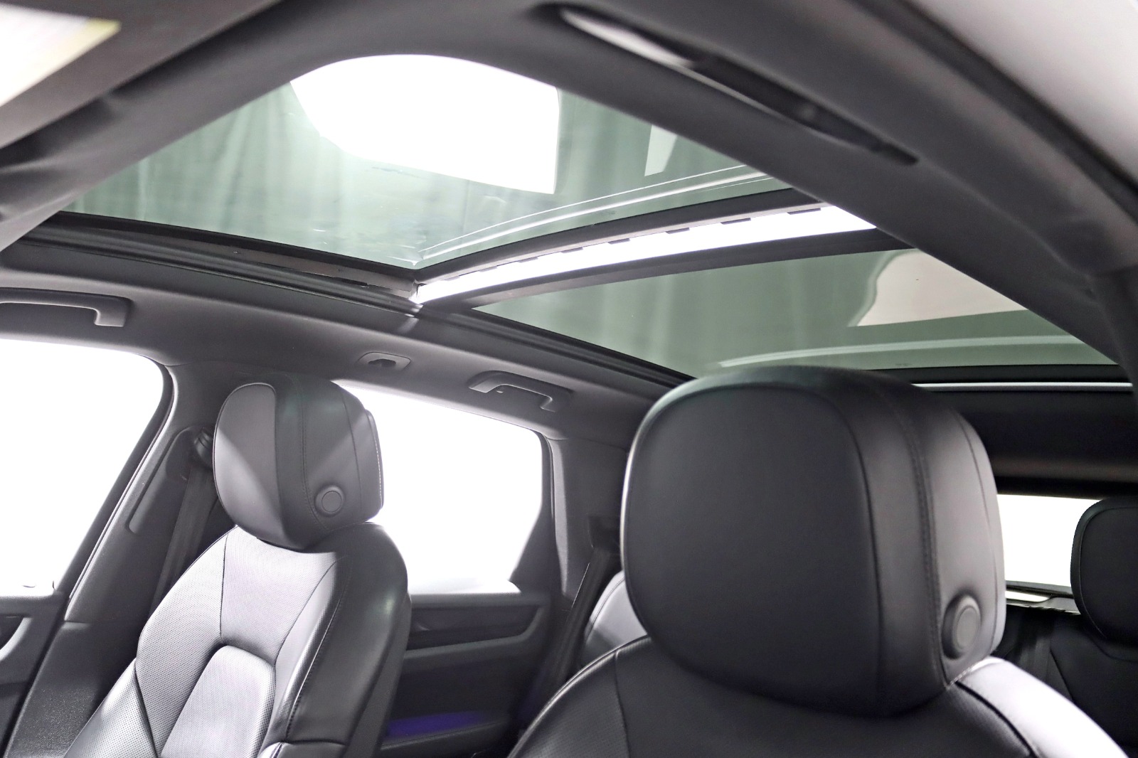 2020 PORSCHE CAYENNE - Image 30