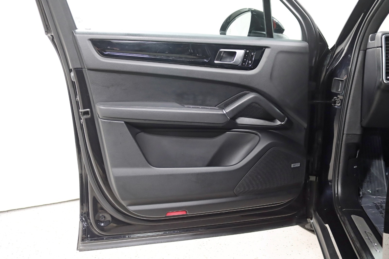 2020 PORSCHE CAYENNE - Image 33