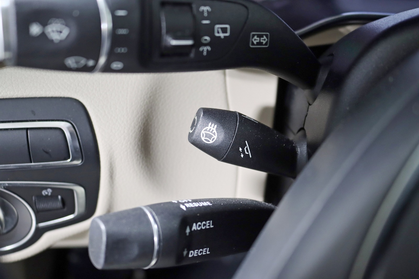 2018 MERCEDES-BENZ GLC-CLASS - Image 18