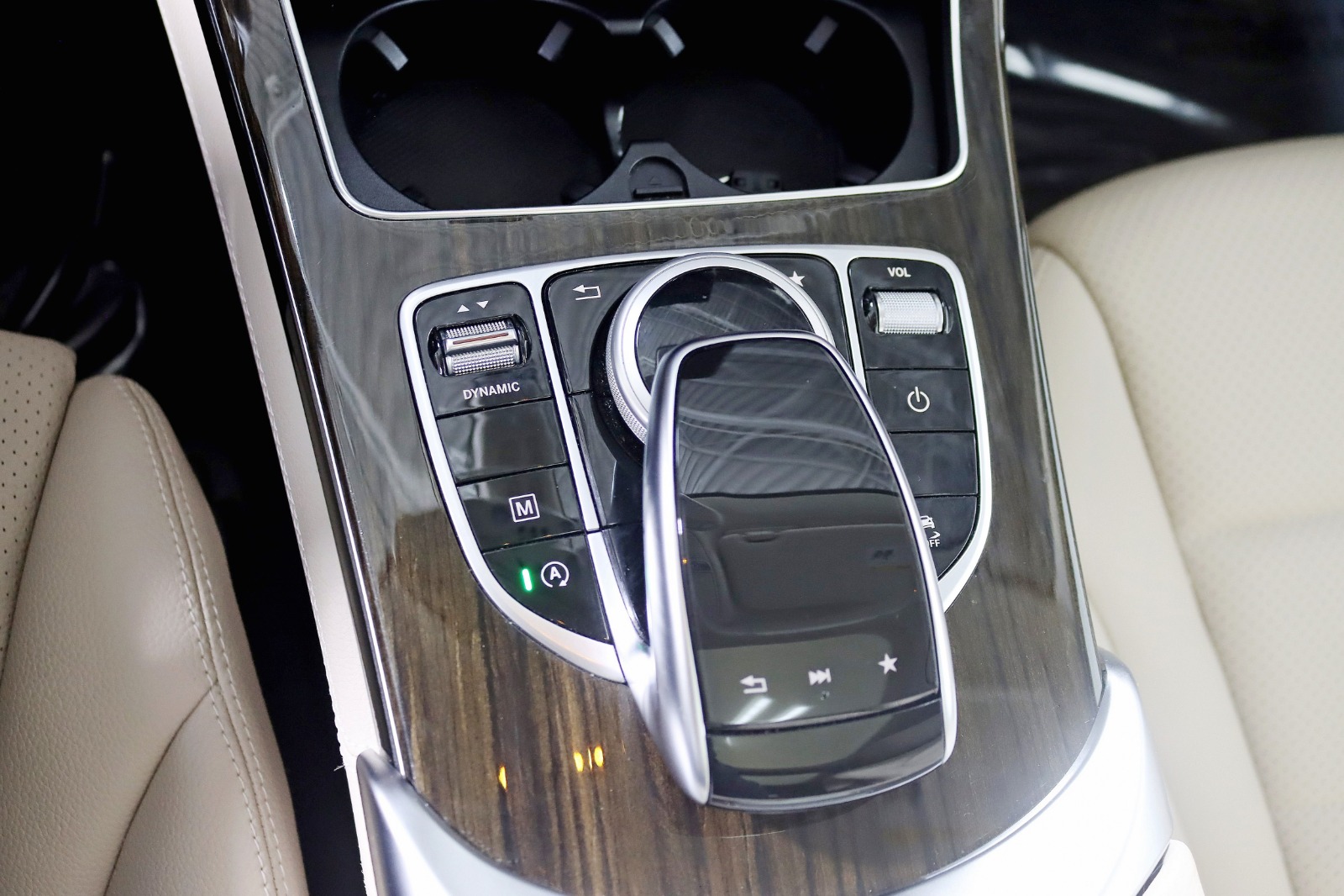 2018 MERCEDES-BENZ GLC-CLASS - Image 32