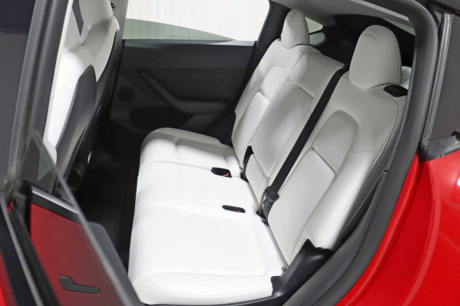 2023 TESLA MODEL Y - Image 30