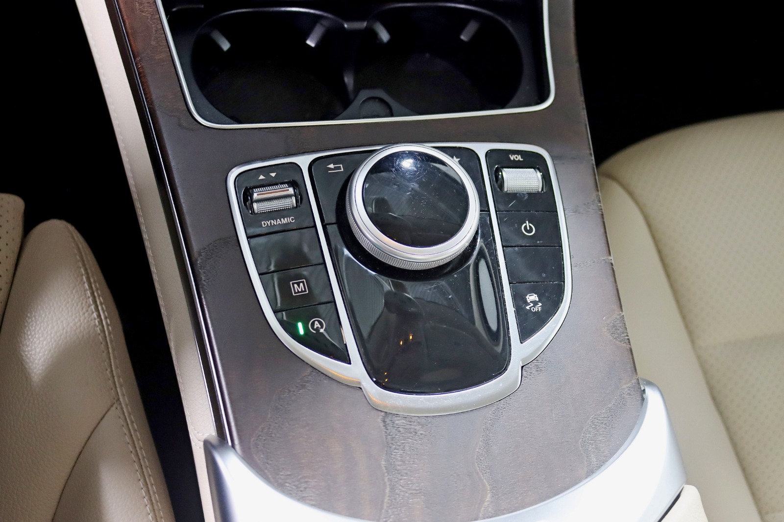 2019 MERCEDES-BENZ GLC-CLASS - Image 27