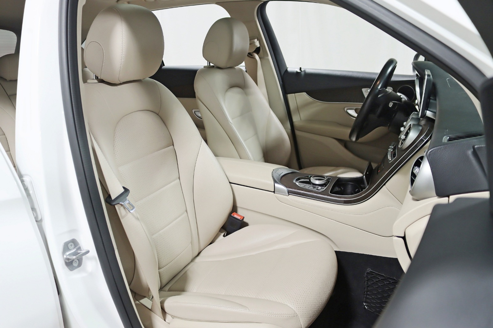 2019 MERCEDES-BENZ GLC-CLASS - Image 29