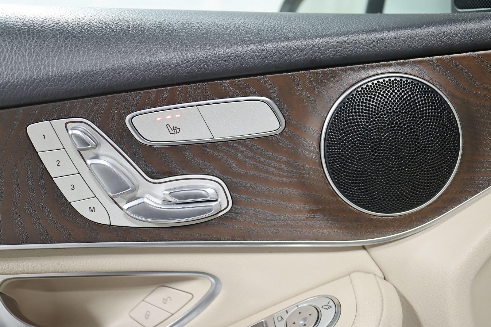 2019 MERCEDES-BENZ GLC-CLASS - Image 34