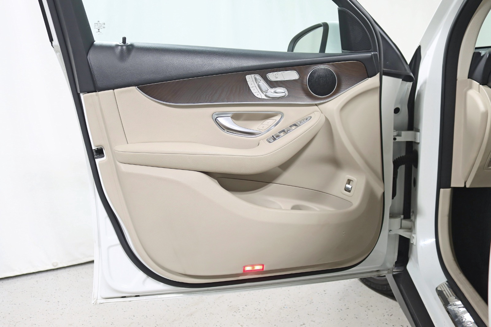 2019 MERCEDES-BENZ GLC-CLASS - Image 35