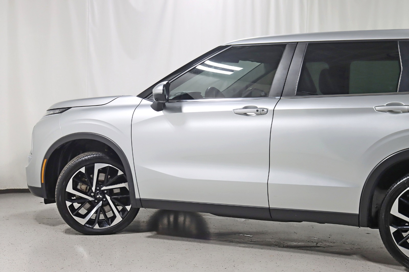 2022 MITSUBISHI OUTLANDER - Image 11