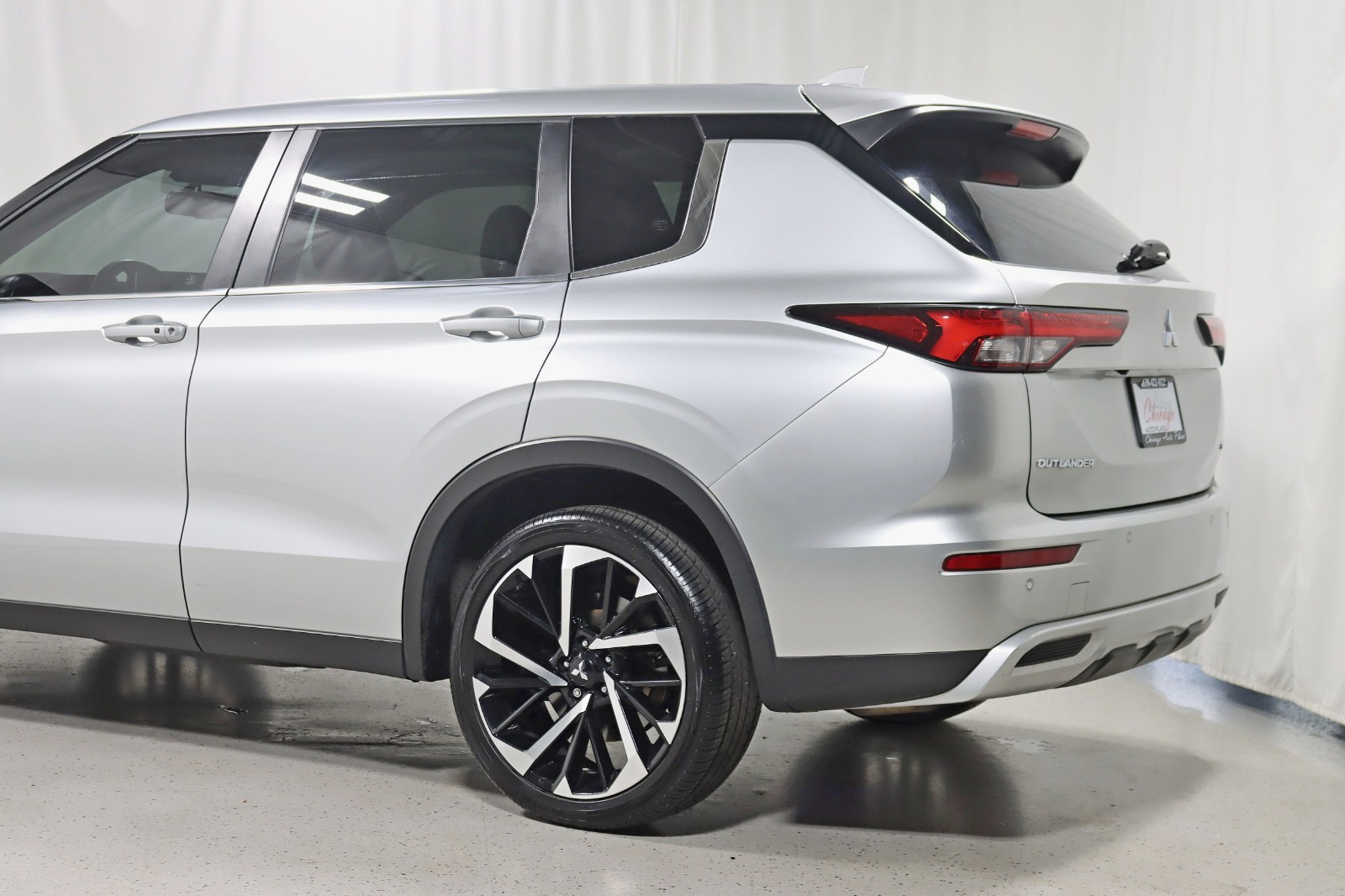 2022 MITSUBISHI OUTLANDER - Image 10