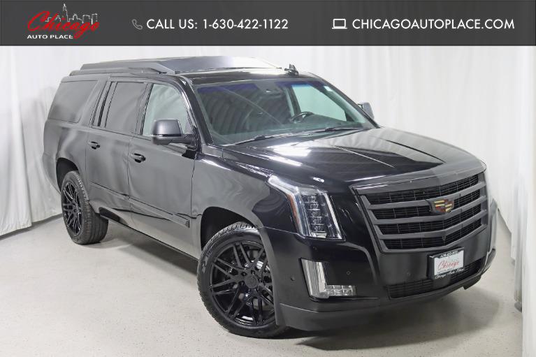 2017 Cadillac Escalade ESV Luxury's photo