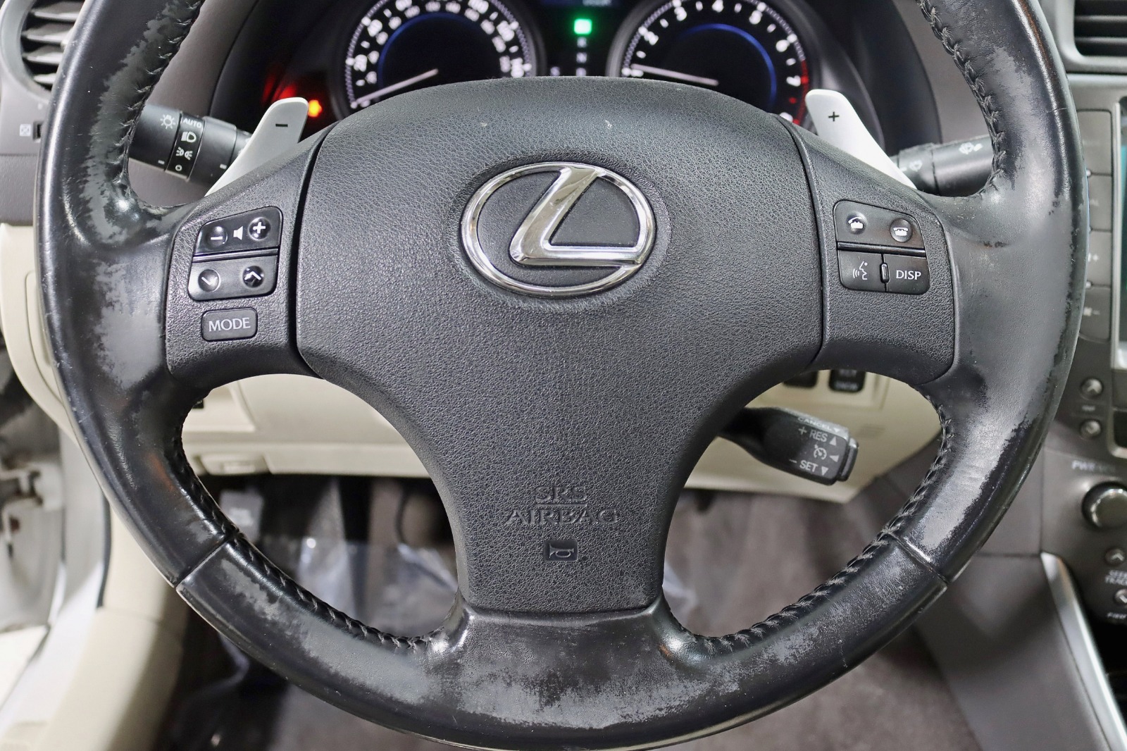 2010 LEXUS IS - Image 16
