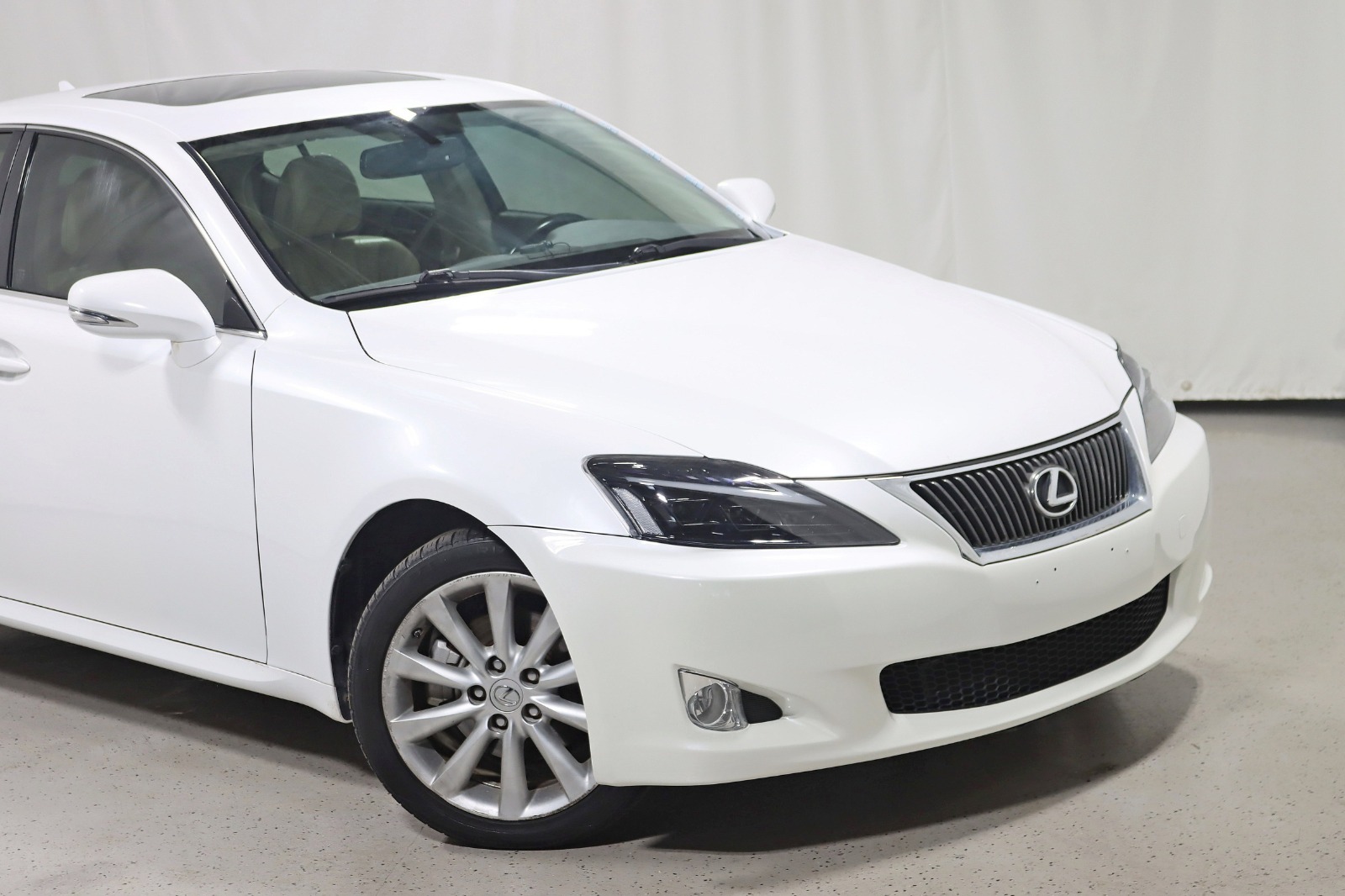 2010 LEXUS IS - Image 3