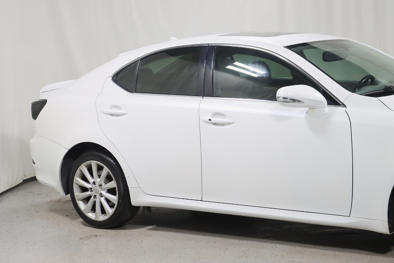 2010 LEXUS IS - Image 4