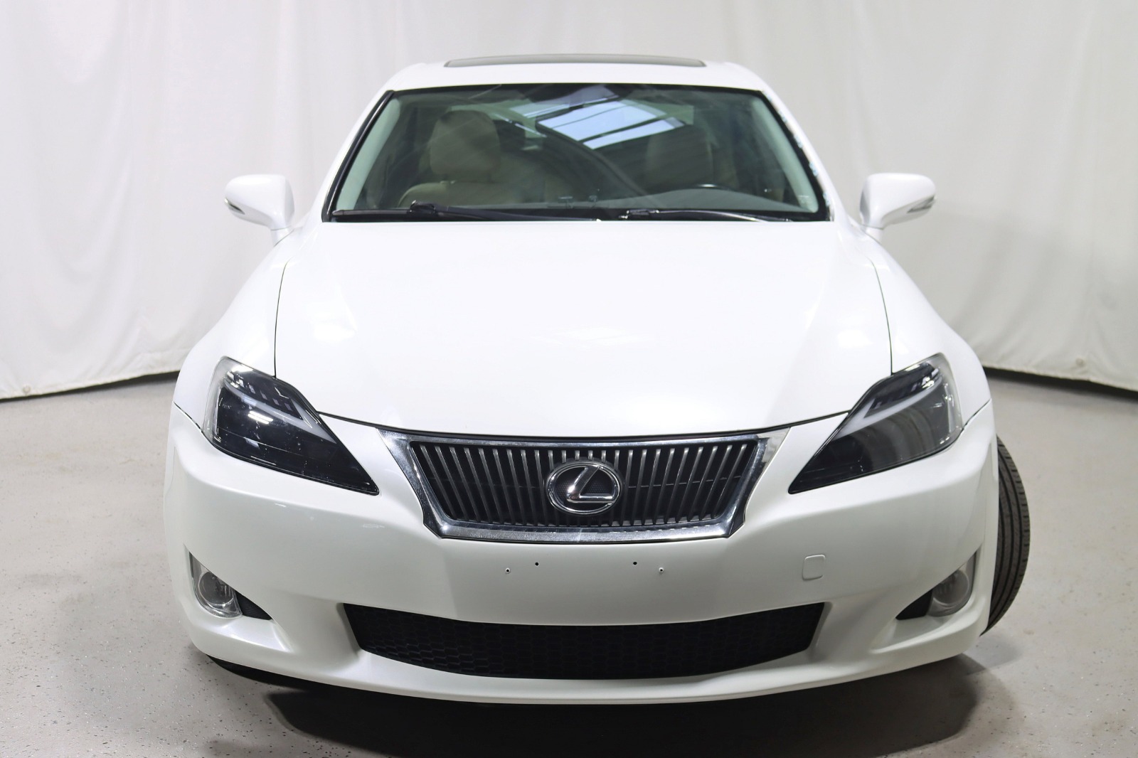 2010 LEXUS IS - Image 9