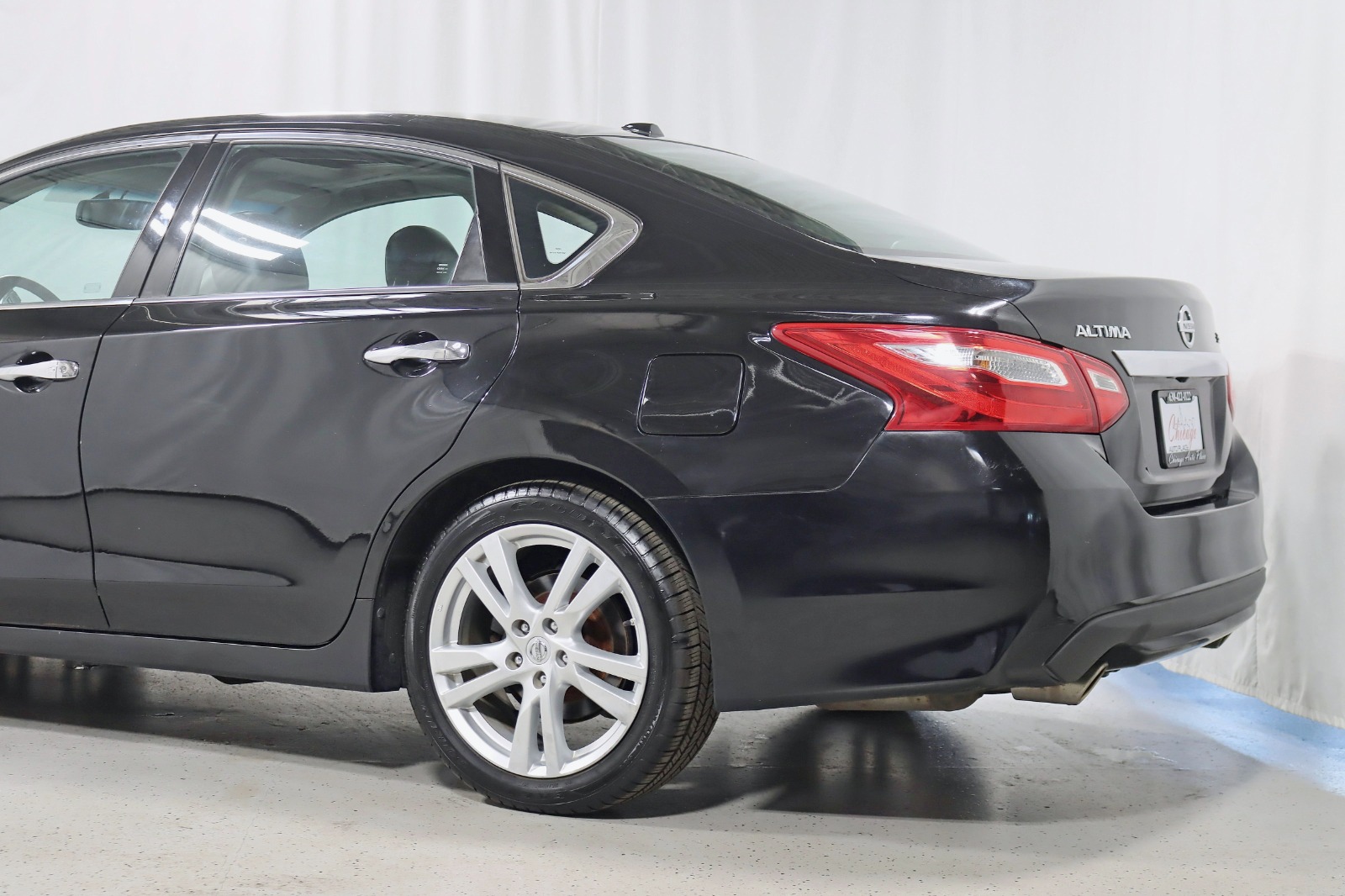 Used 2017 Nissan Altima 3.5 SL For Sale (Sold) | Chicago Auto