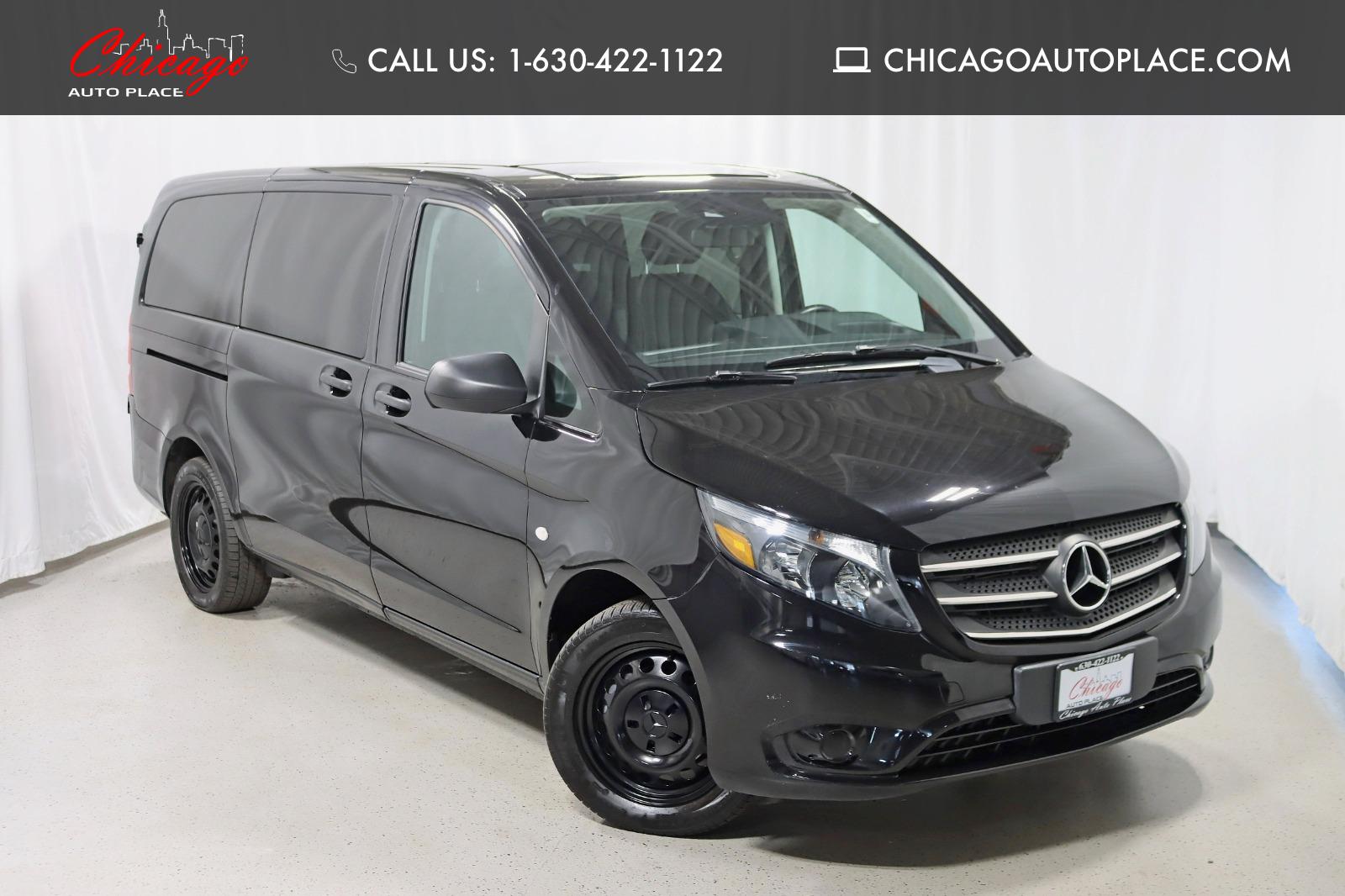 2020 Mercedes-Benz Metris Passenger's photo
