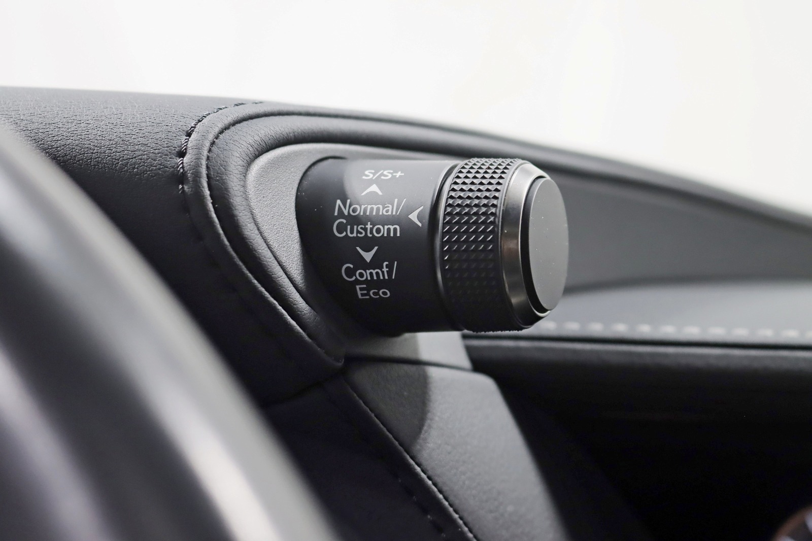 2018 Lexus LS 500h - Photo 19
