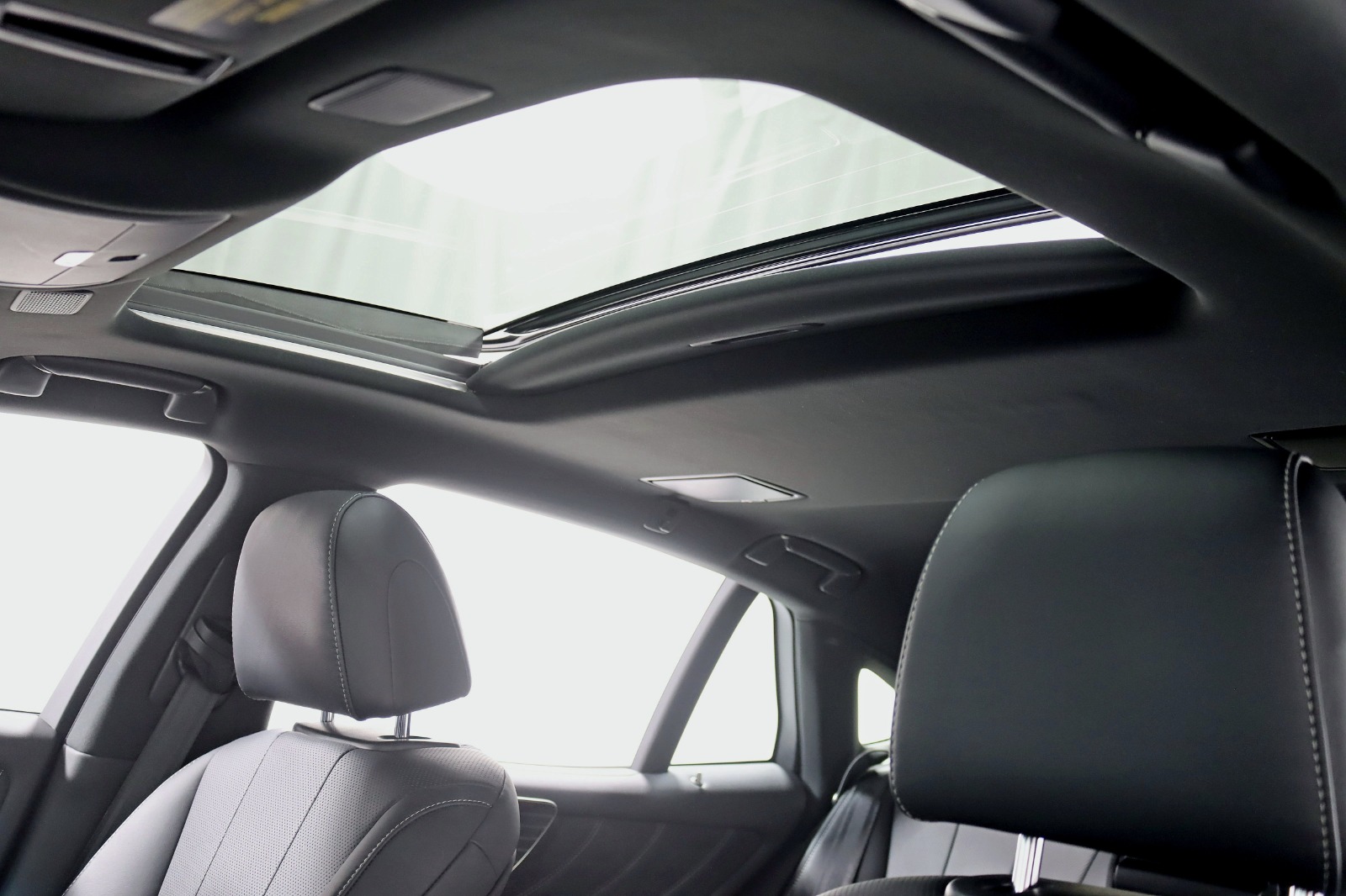 2018 Lexus LS 500h - Photo 31
