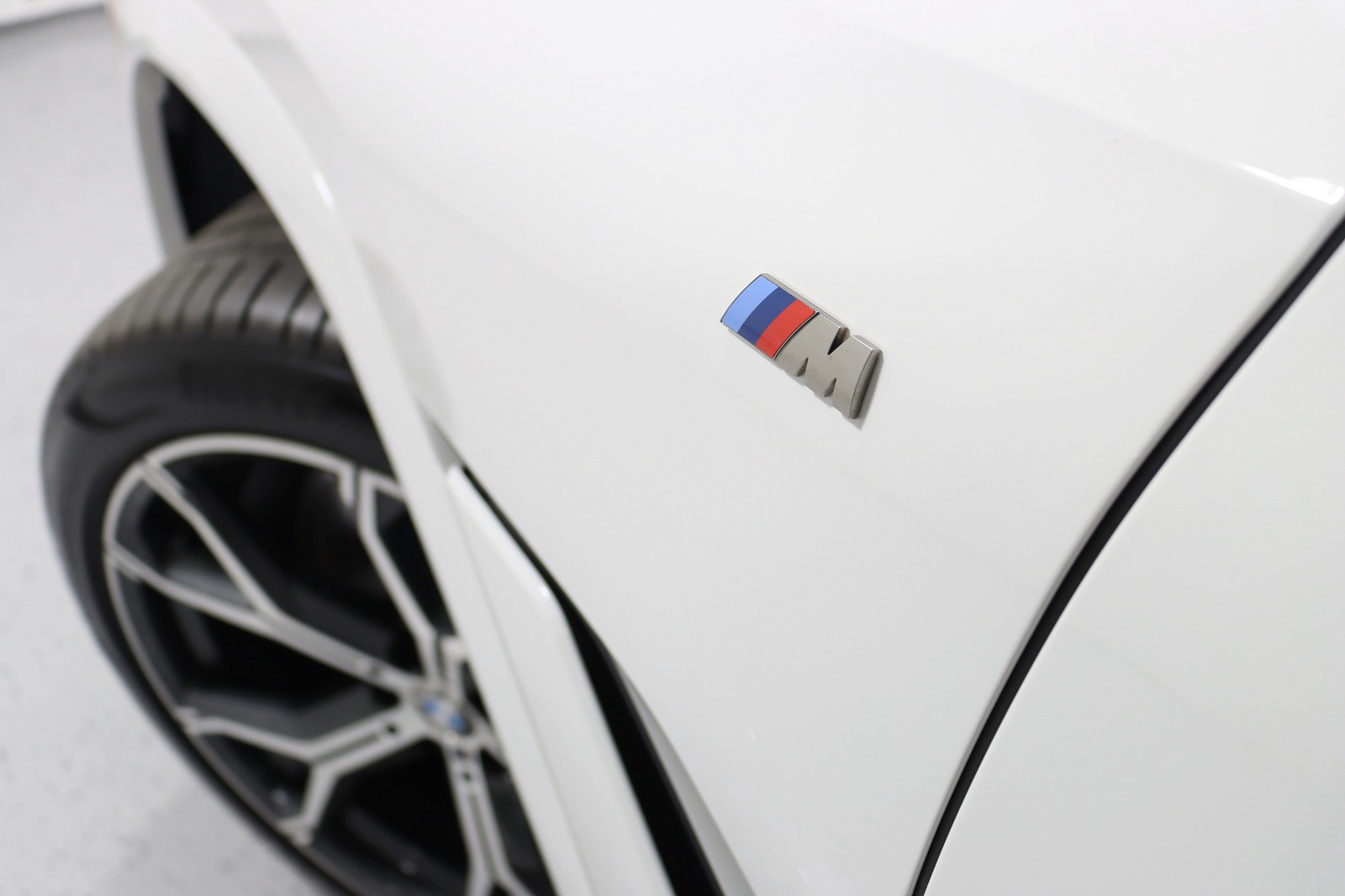 Full Fender and Mirror Kit | BMW X6 M50i 2022 Full Fender and Mirror Kit | BMW X6 M50i 2022