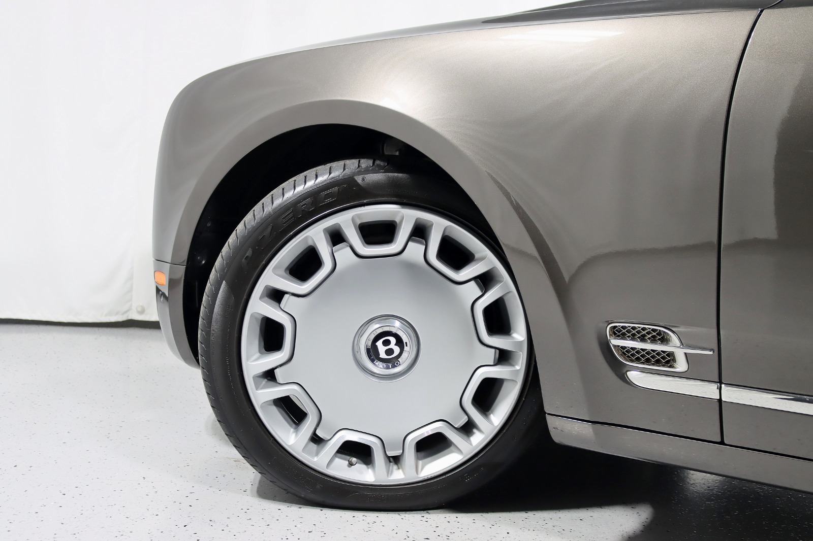 2011 Bentley Mulsanne photo 13