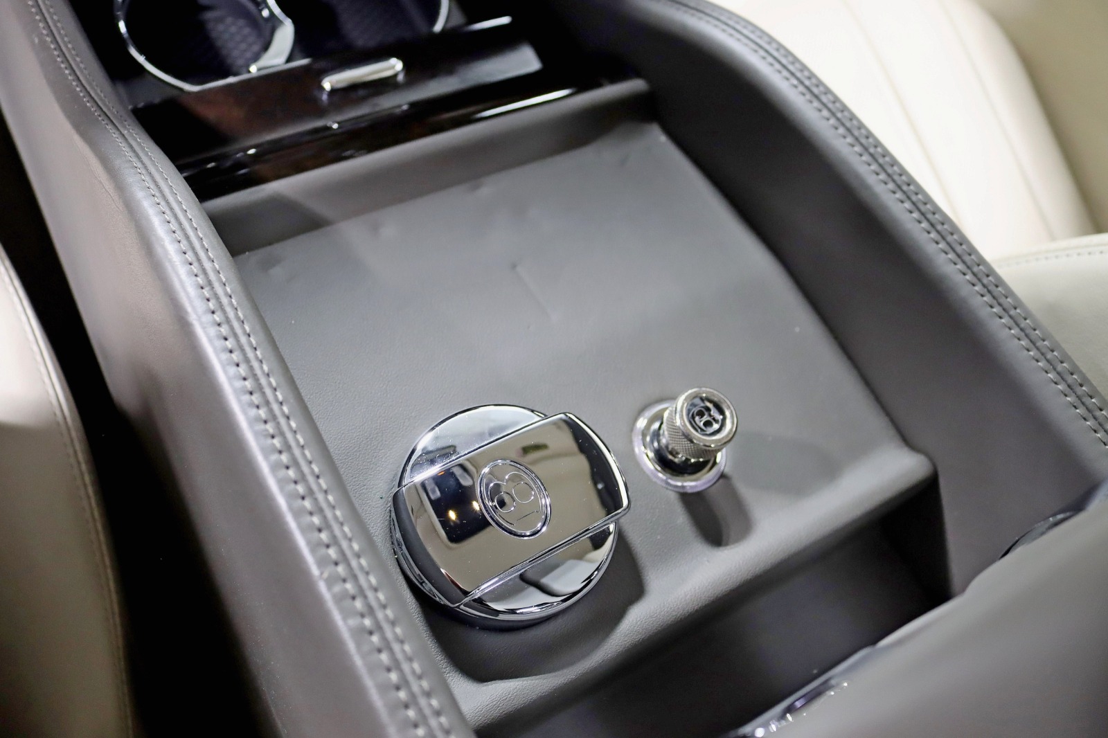 2011 BENTLEY MULSANNE - Image 26