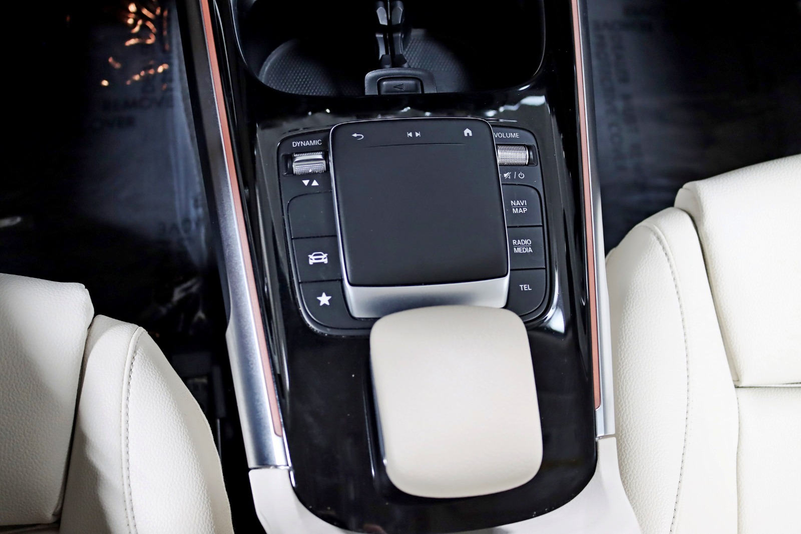 2021 MERCEDES-BENZ GLB-CLASS - Image 27