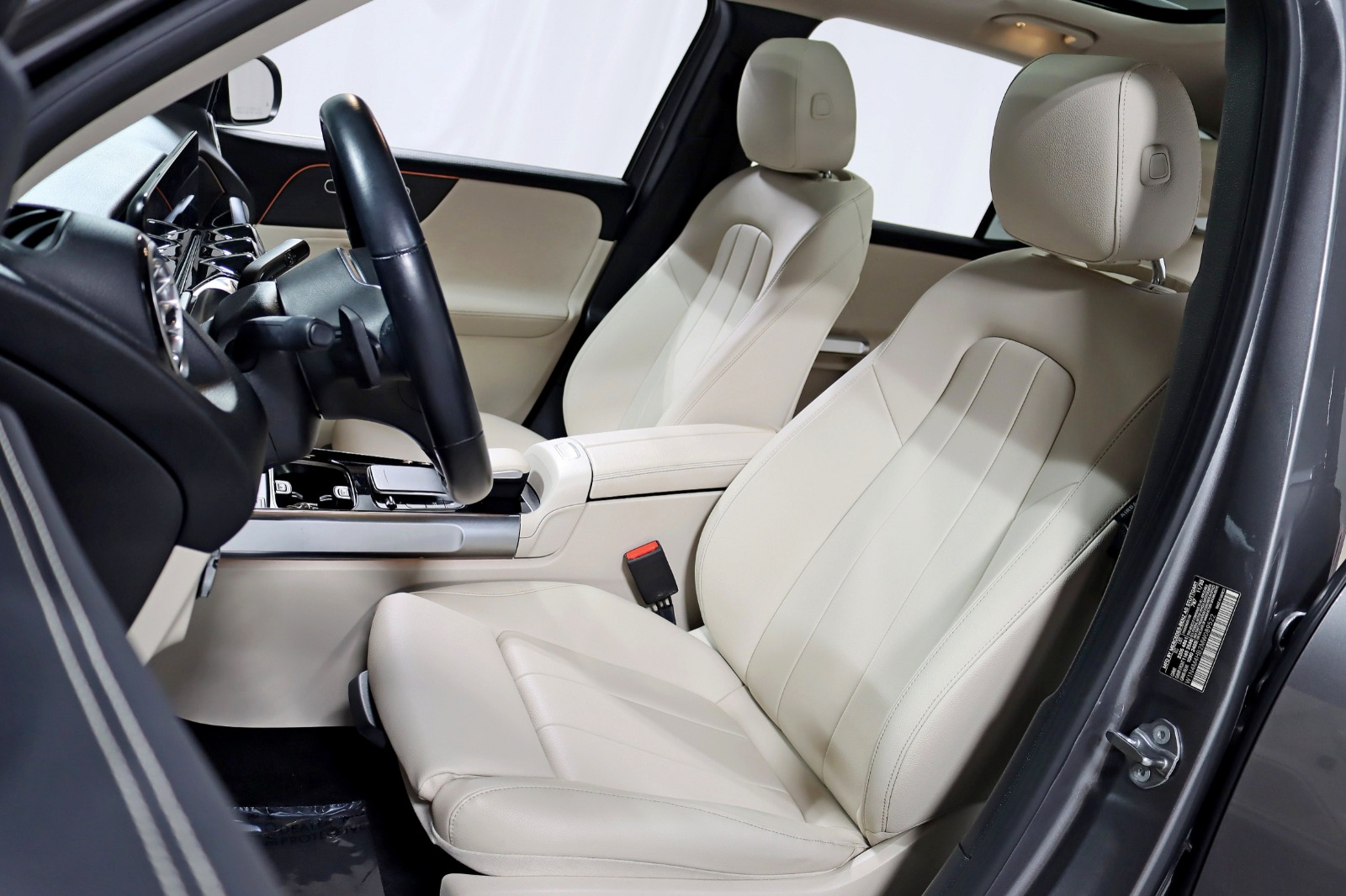 2021 MERCEDES-BENZ GLB-CLASS - Image 28