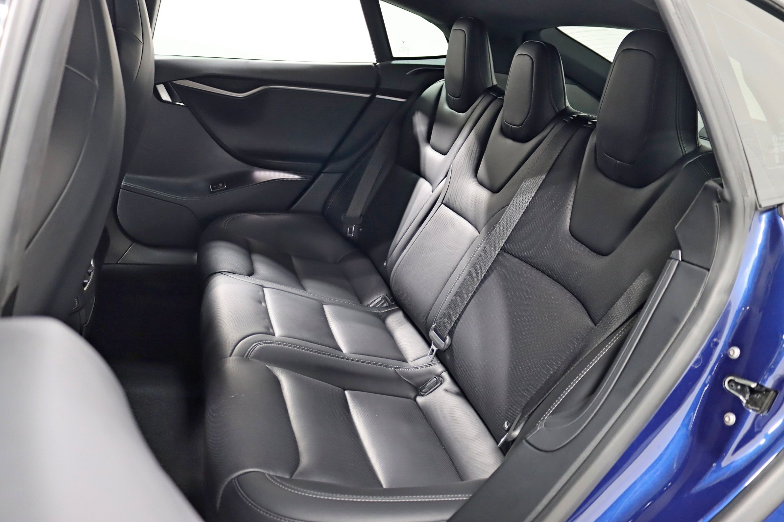 2019 TESLA MODEL S - Image 32