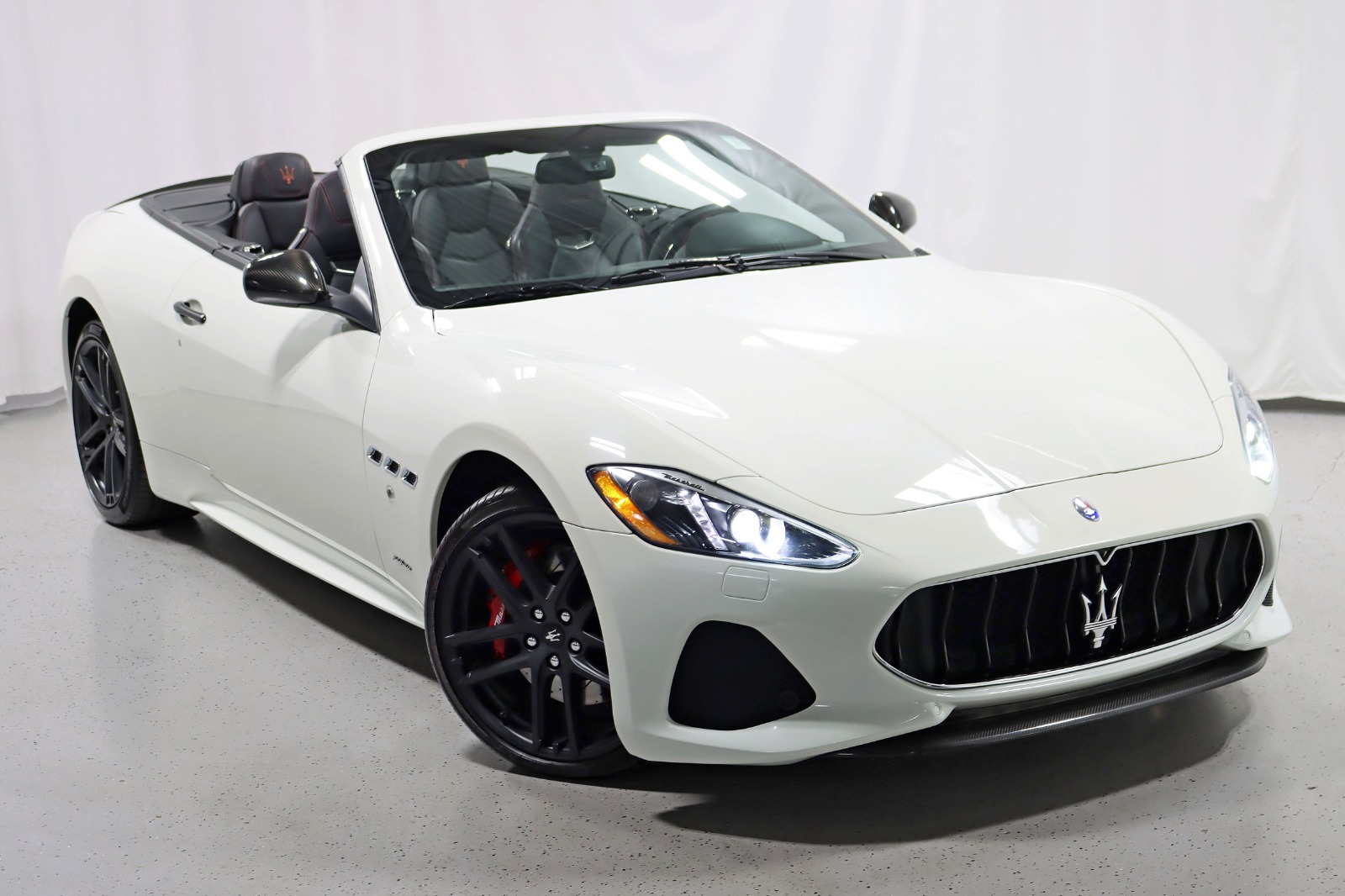 Pic Martin Blanc 2018 セット Used-2018-Maserati-GranTurismo