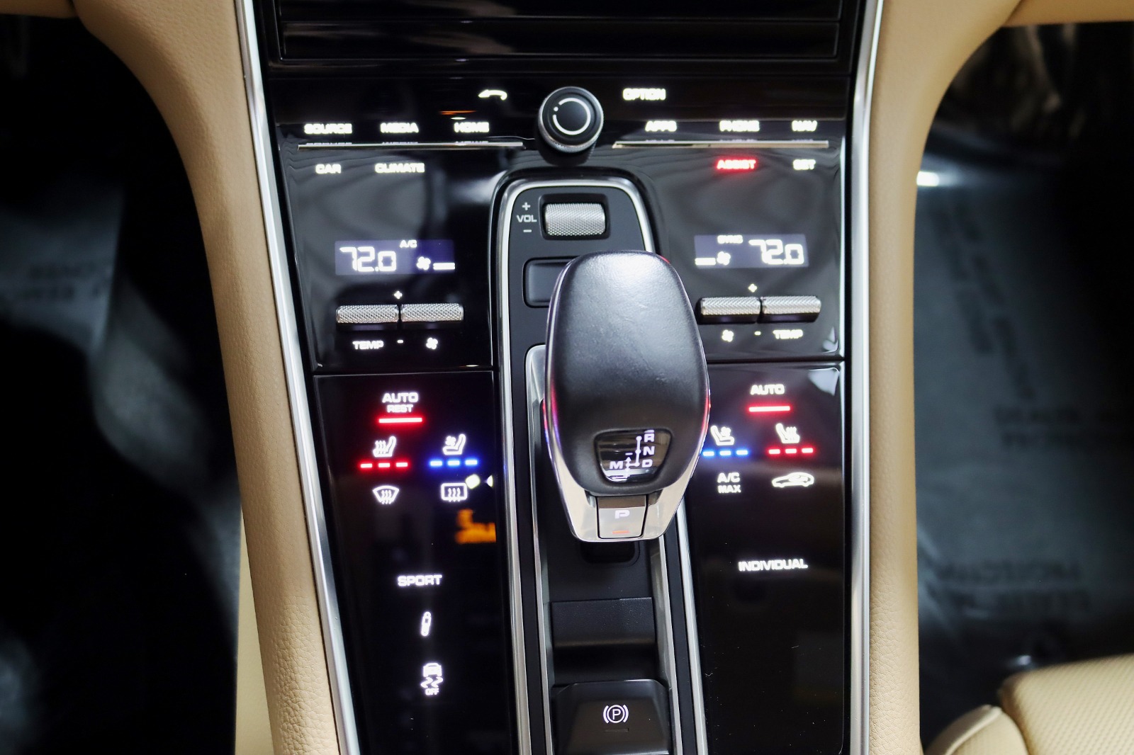 Used 2018 Porsche Panamera Premium Package Plus-Wheels: 21