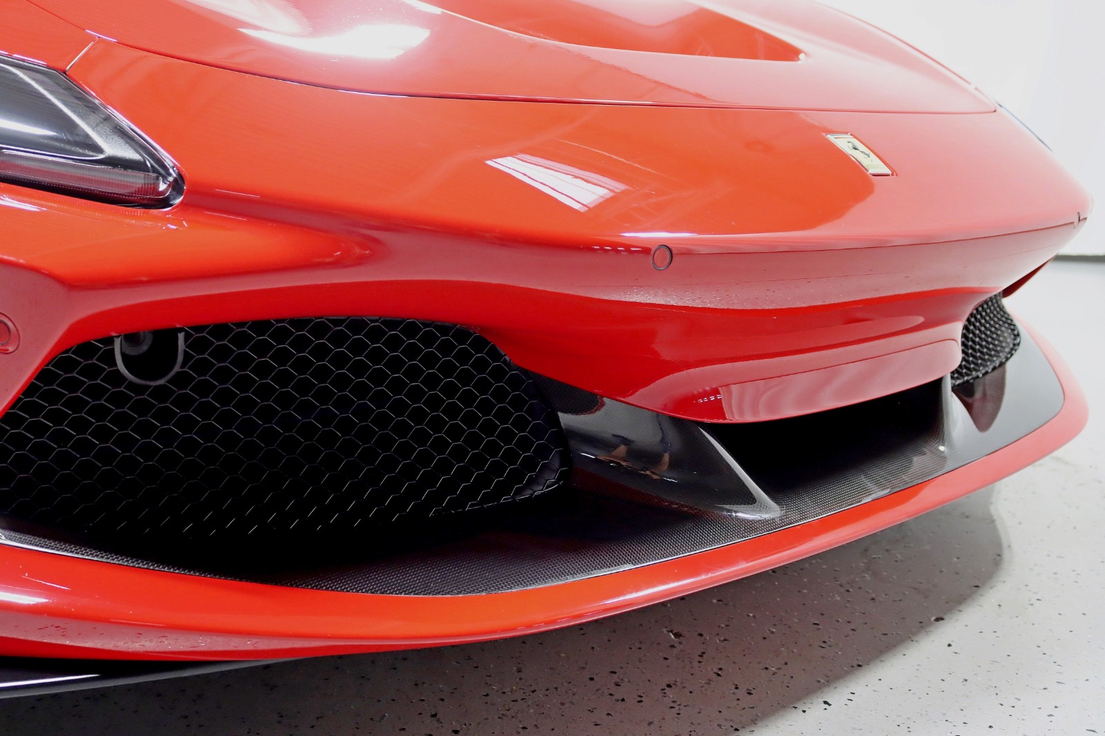 2023 FERRARI F8 - Image 16