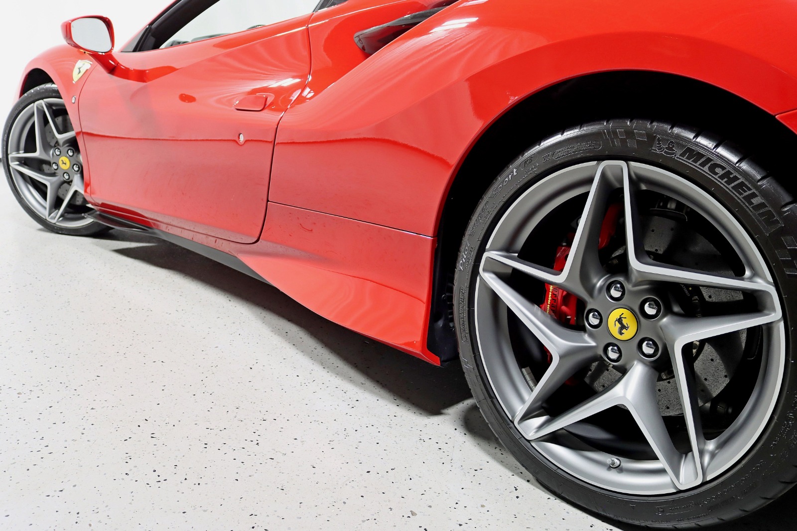 2023 FERRARI F8 - Image 21