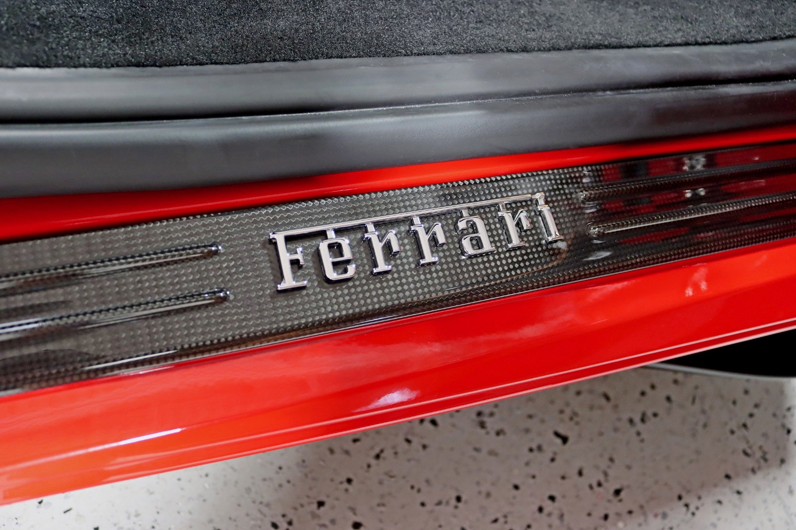 2023 FERRARI F8 - Image 27