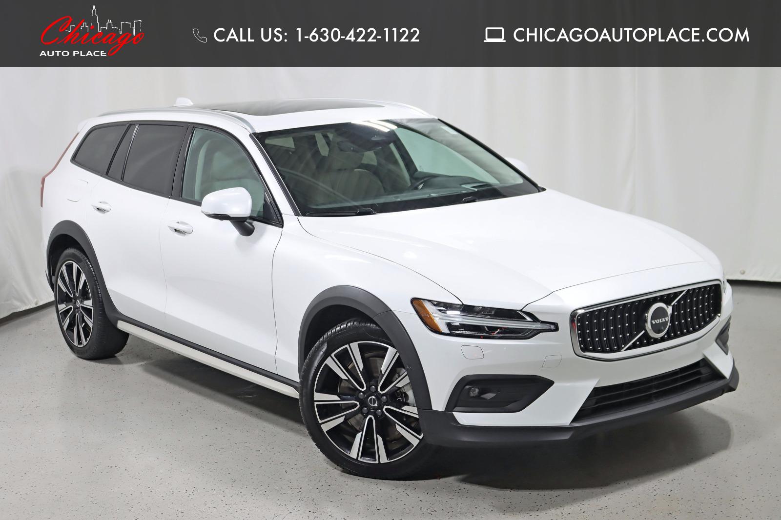 2023 Volvo V60 Cross Country B5 Ultimate AWD's photo