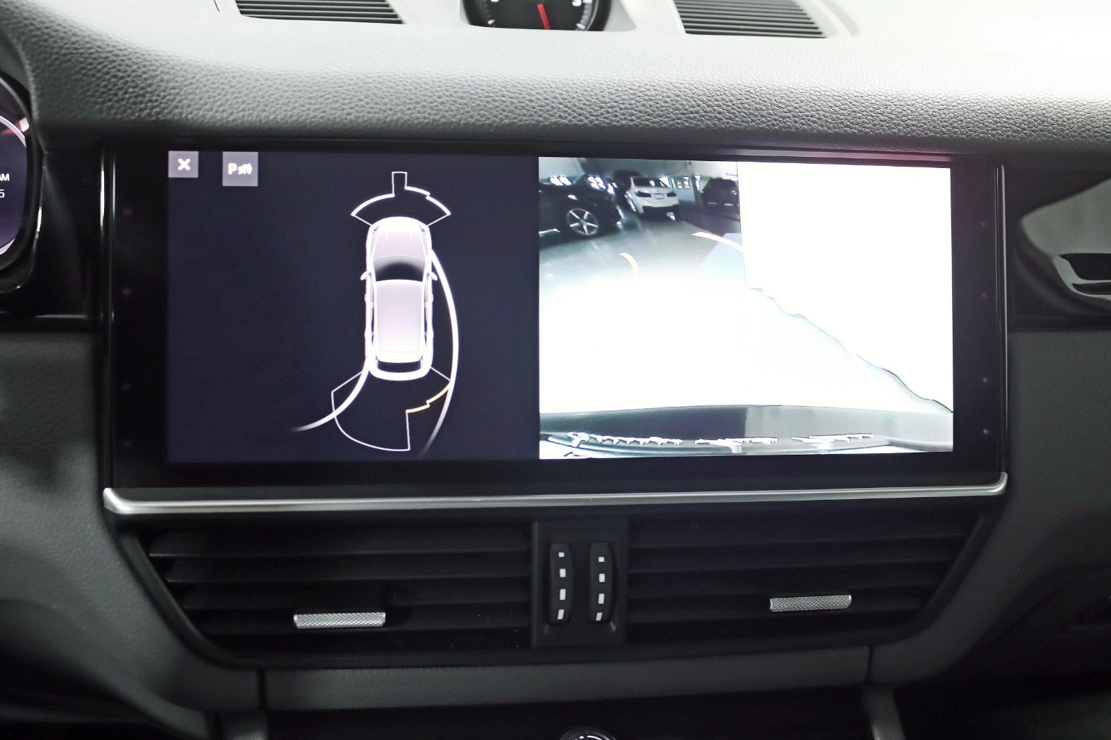 2021 PORSCHE CAYENNE - Image 19