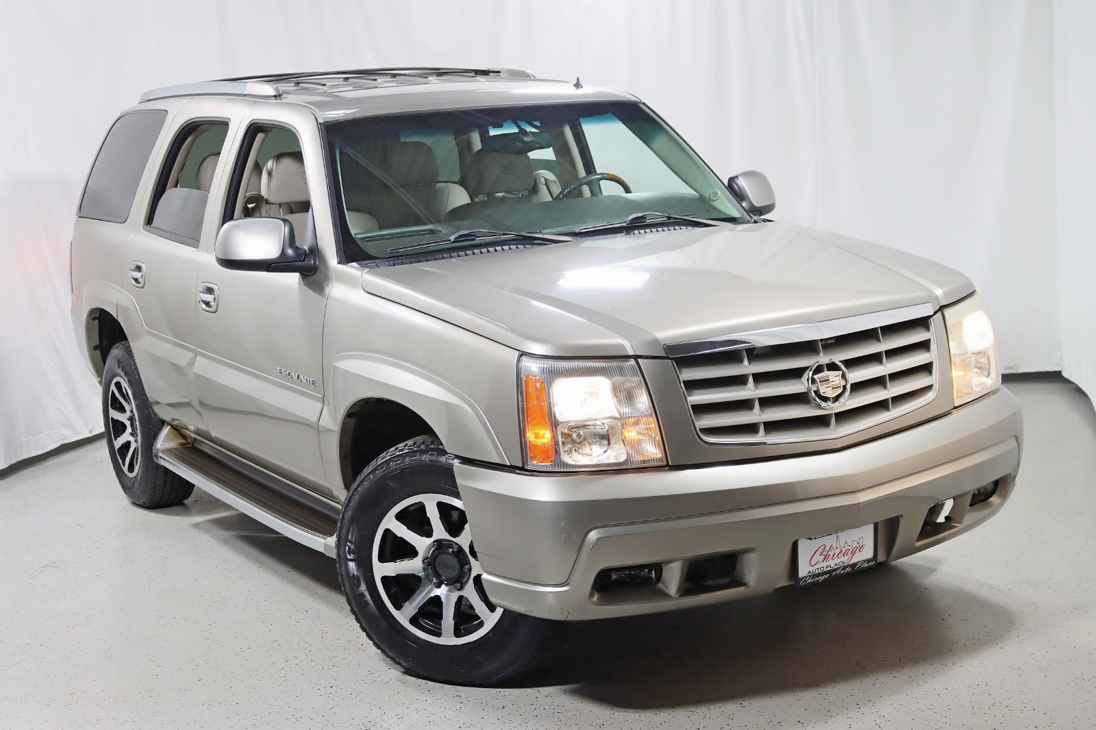 2002 Cadillac Escalade Luxury photo 5