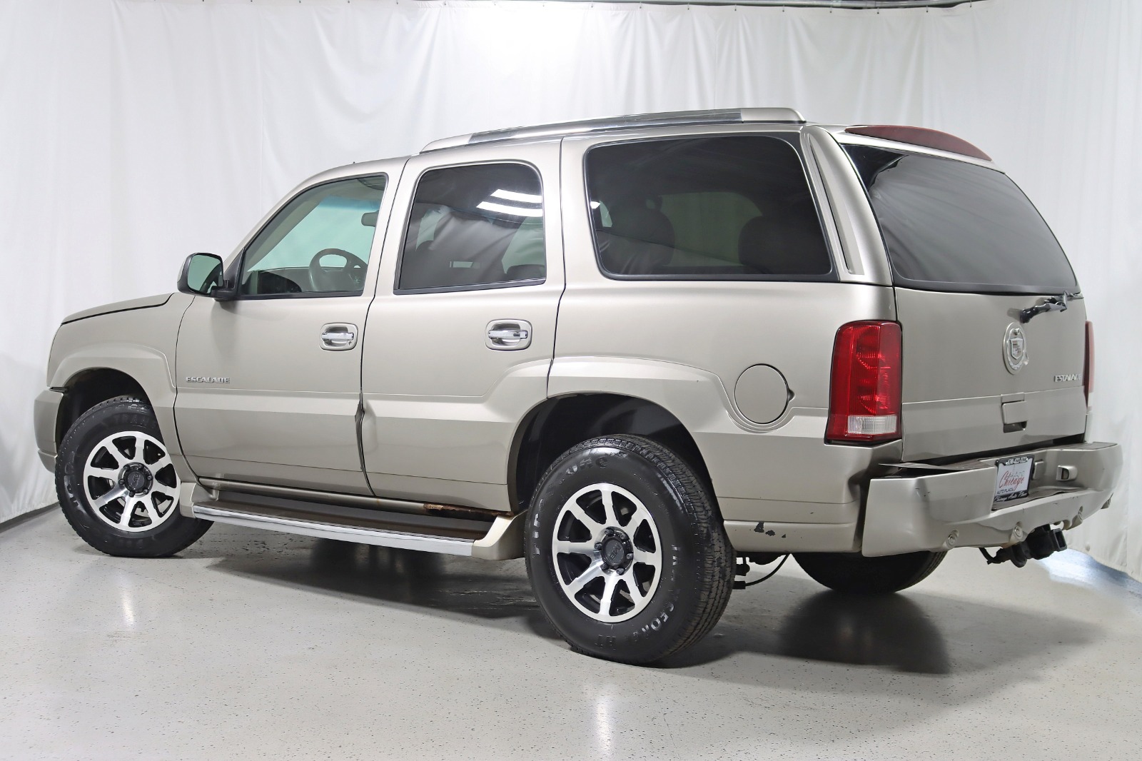 2002 Cadillac Escalade Luxury photo 8