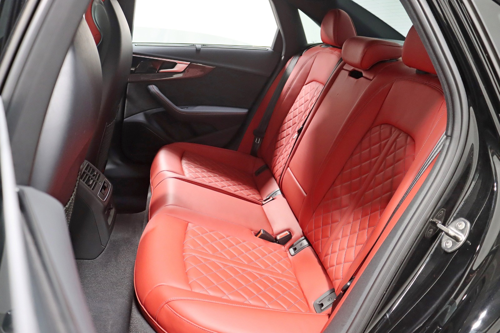 2023 AUDI S4 - Image 30