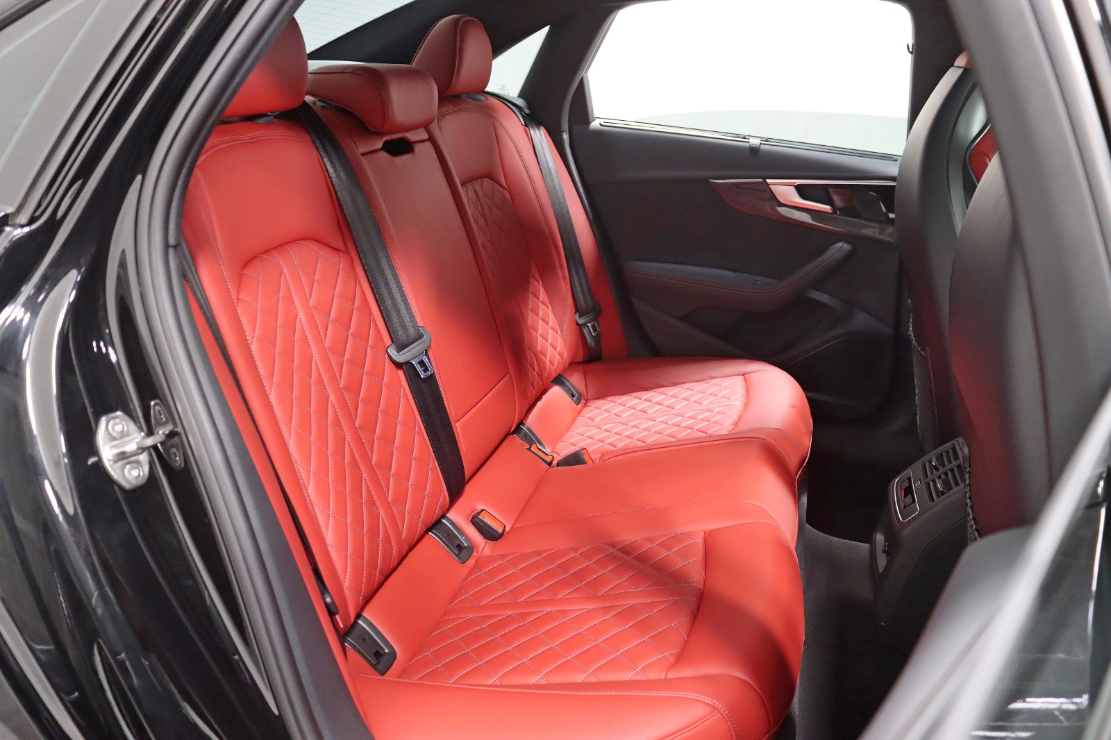 2023 AUDI S4 - Image 31